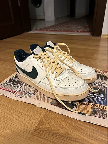 Nike Court Vision Low