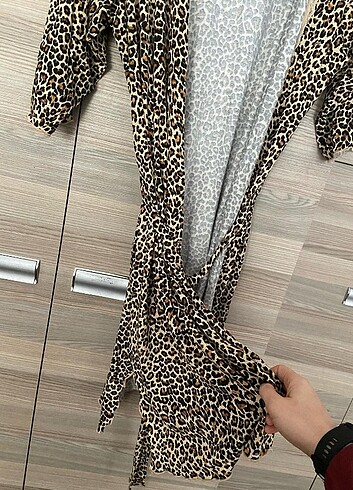 l Beden Leoparlı Sabahlık