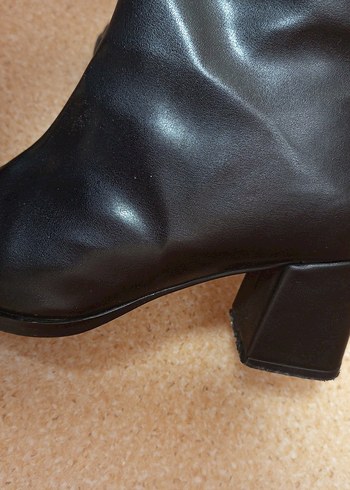 Deri Kadın Topuklu Bot - Görsel 3