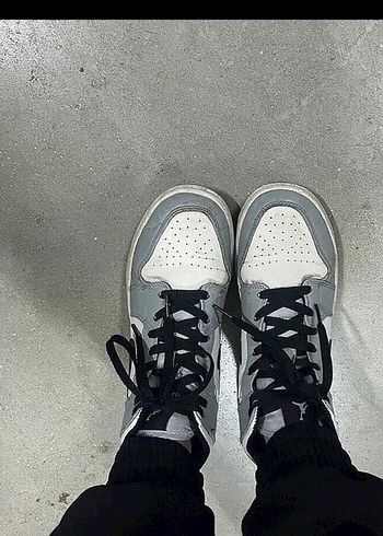 Nike Gri Kadın Spor Ayakkabısı Siyah Detaylı