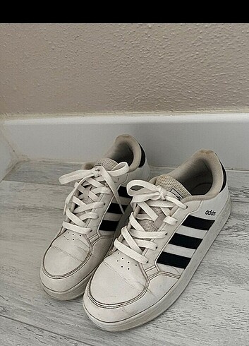 Adidas Spor ayakkabı