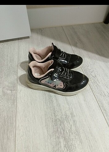 30 Beden siyah Renk Spor ayakkabı