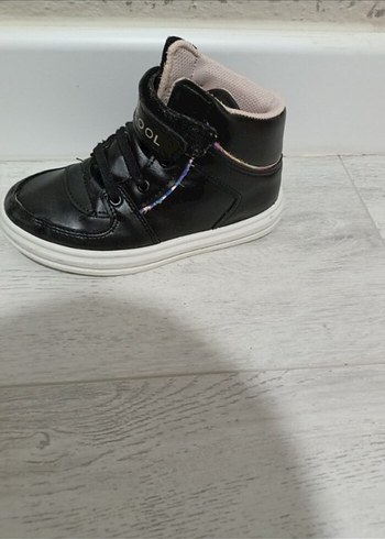 Kız Çocuk Siyah Spor Ayakkabı Velcro Bağcıklı