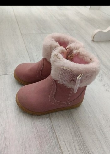 LC Waikiki Kızlar İçin Pembe Kürklü Bot