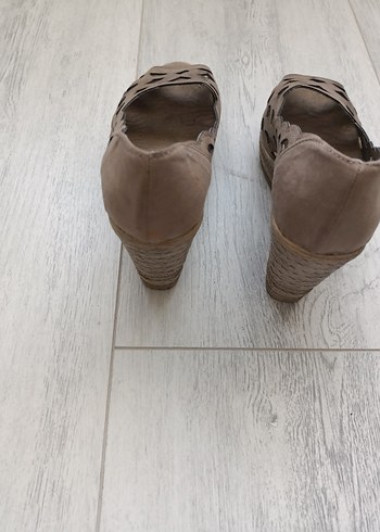 36 Beden Bej Kadın Dolgu Topuklu Ayakkabı