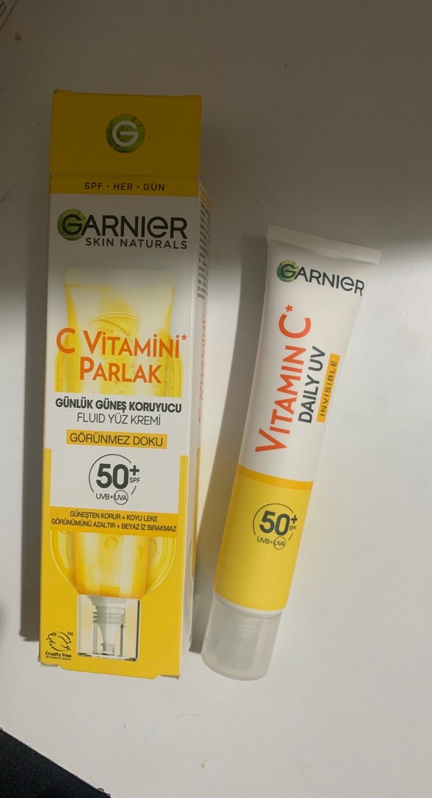 Garnier C Vitamini Parlak SPF 50+ Günlük Yüz Kremi - Görsel 2