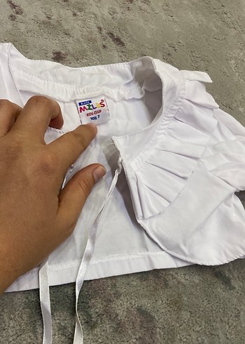 Kız Çocuk Beyaz Fırfırlı Bolero - Görsel 4