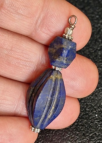 Beden mavi Renk Antika oyma işçilikli doğal lapis lazuli