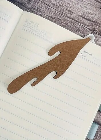 Dökülen Fincan Kahve Kitap Ayıracı  - Görsel 2