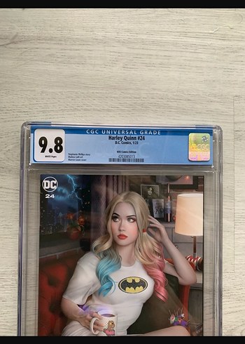 Harley Quinn Sayı #24 Warren Louw- CGC 9.8 Slab