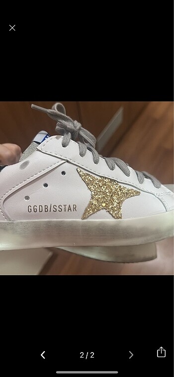 Golden Goose Deluxe Golden goose