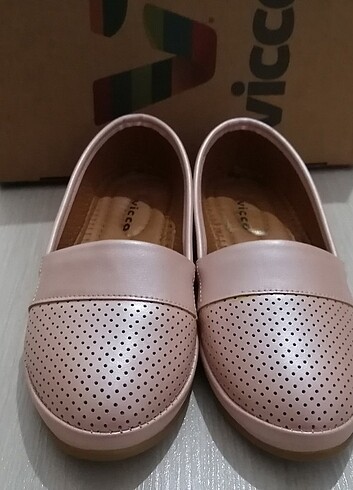 Vicco 31 numara pembe çocuk babet