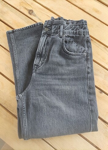 Pull and Bear Pull bear mom jean