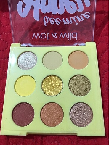 Wet n wild Far paleti