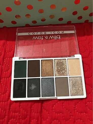 Wet n wild Far paleti