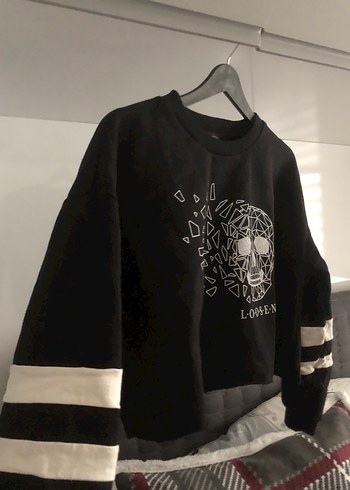 Siyah Baskılı Gevşek Kesim Kadın Sweatshirt