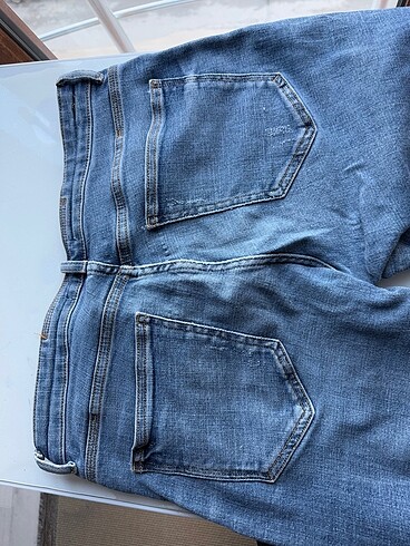 Zara yırtık jeans - Görsel 5