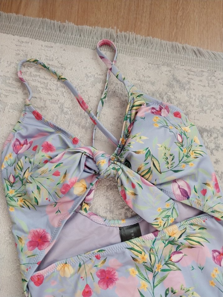 Çiçek Desenli  Mayo - Görsel 2