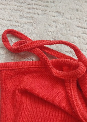 Kırmızı V Yaka İnce Askılı Kadın Atlet - Görsel 3