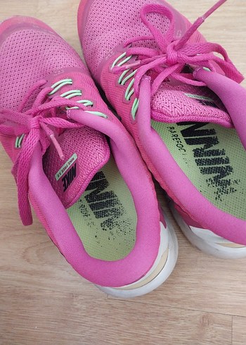 Pembe Bağcıklı Kadın Spor Ayakkabısı - Görsel 5