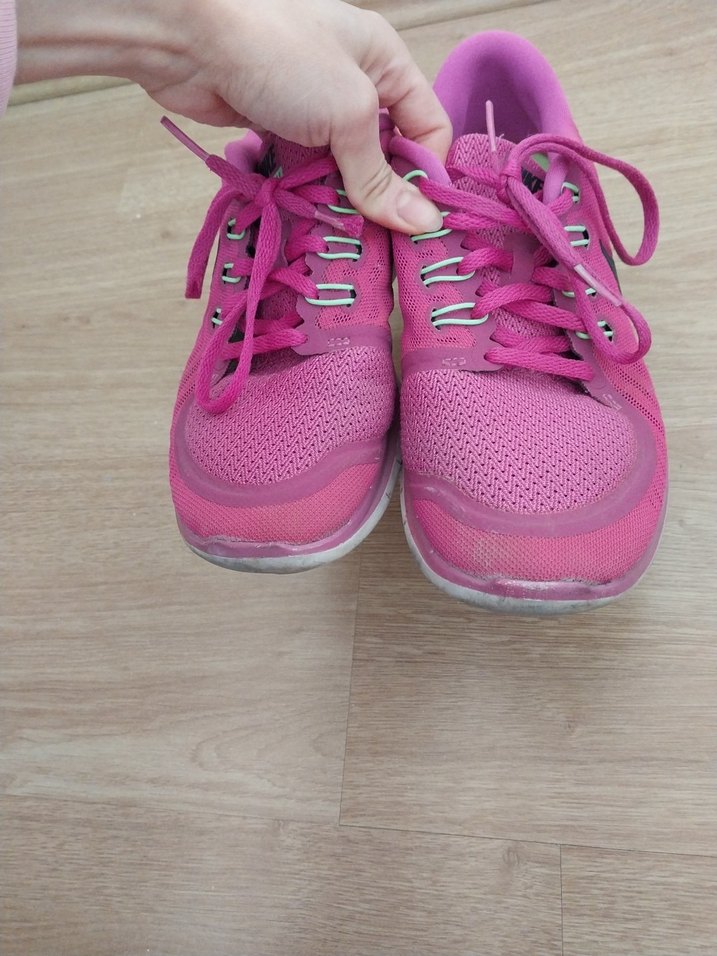 Pembe Bağcıklı Kadın Spor Ayakkabısı - Görsel 4