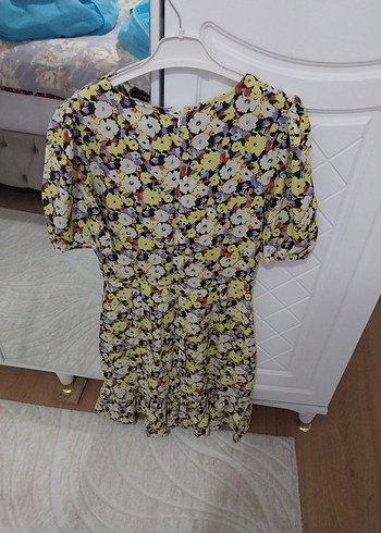 Çiçek Desenli Kısa Kollu Mini Elbise - Görsel 2