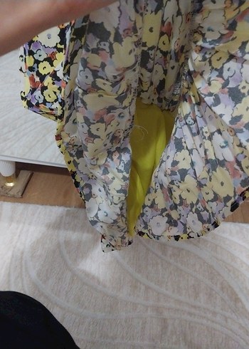 Çiçek Desenli Kısa Kollu Mini Elbise - Görsel 4