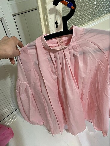 l Beden pembe Renk Sadece tatilde giymiştim 1200 tl almıştım