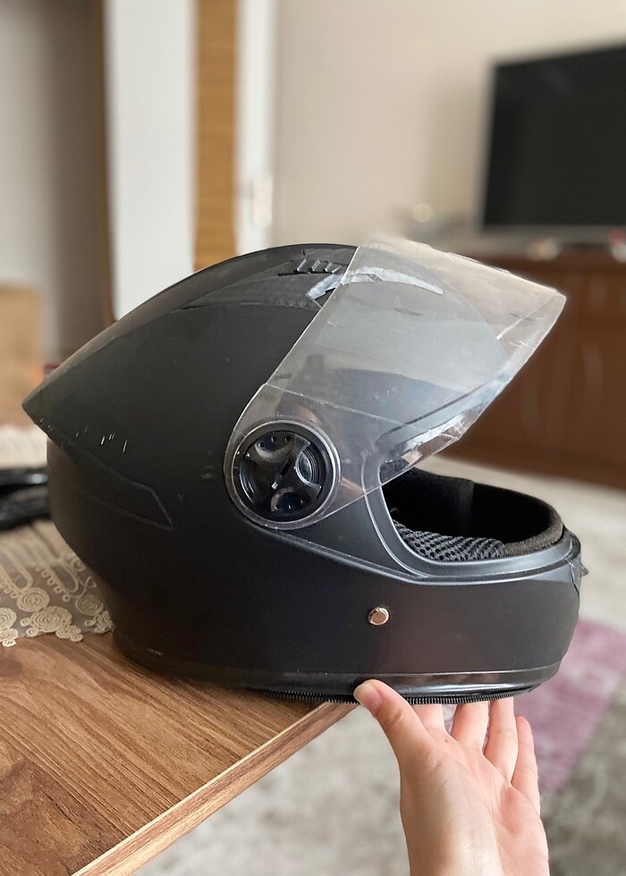 Siyah mat boyunlu kask - Görsel 3