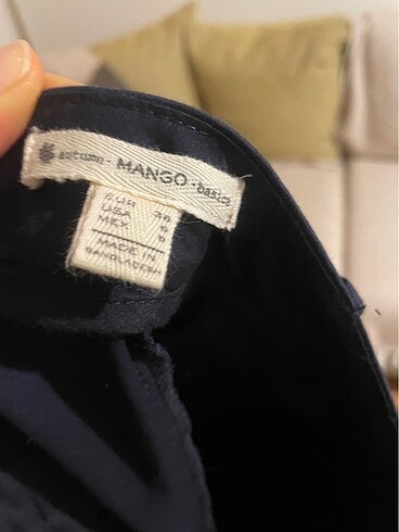 Mango 38 beden lacivert pantolon. Dar kalıptır 36 bedene de olur