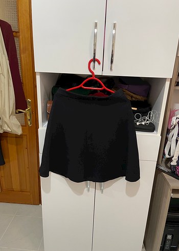 Siyah Rahat Kesim Mini Etek