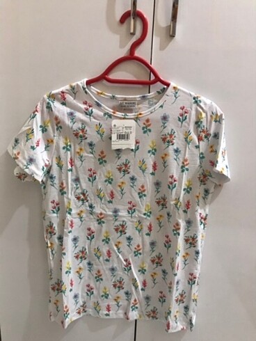 Lc Waikiki t shirt