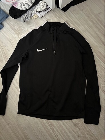 Nike Üst