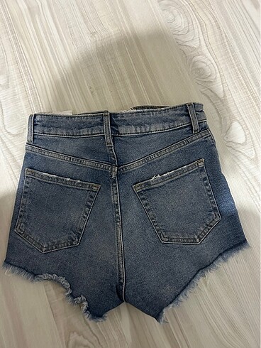 34 Beden mavi Renk H&M şort