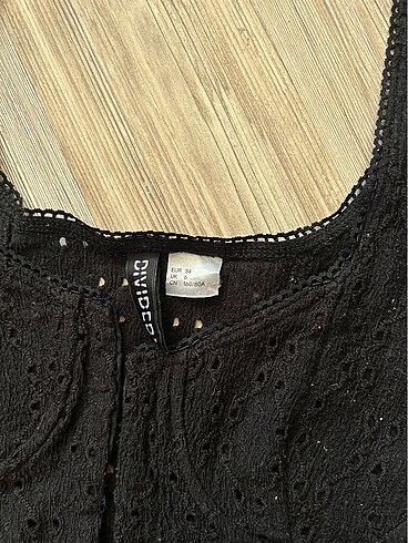 34 Beden H&M Korse