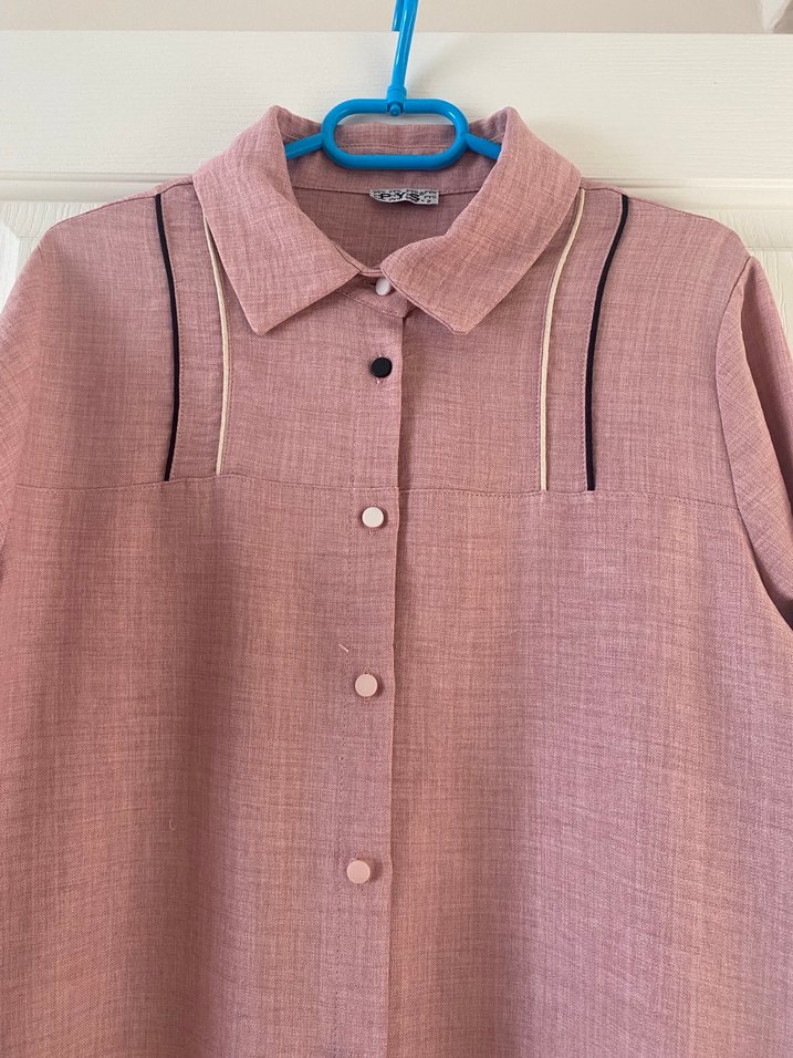 Düğmeli Uzun  Keten Gömlek - Görsel 2