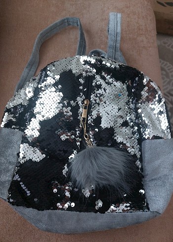 Gri payetli kız çocuk cantasi - Görsel 5