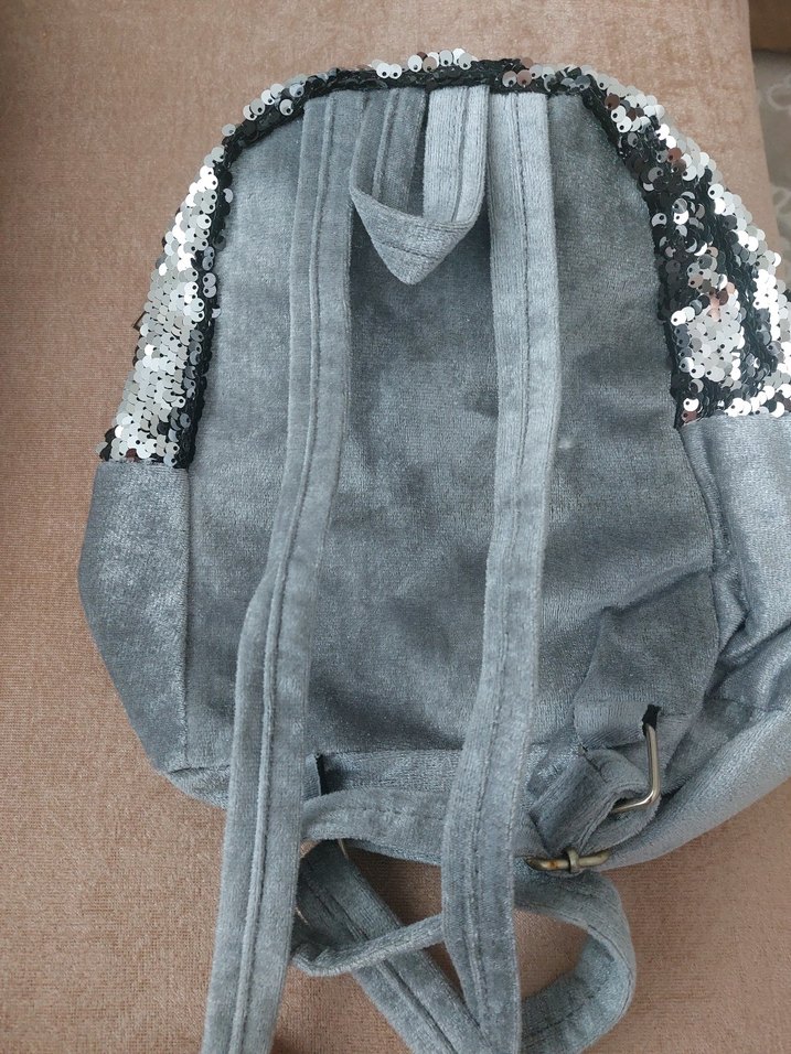 Gri payetli kız çocuk cantasi - Görsel 4