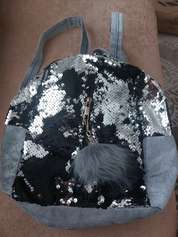 Gri payetli kız çocuk cantasi - Görsel 5