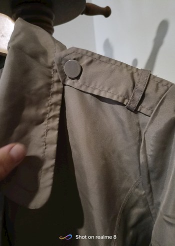 Düğmeli Bej Kadın Trençkot - Görsel 9