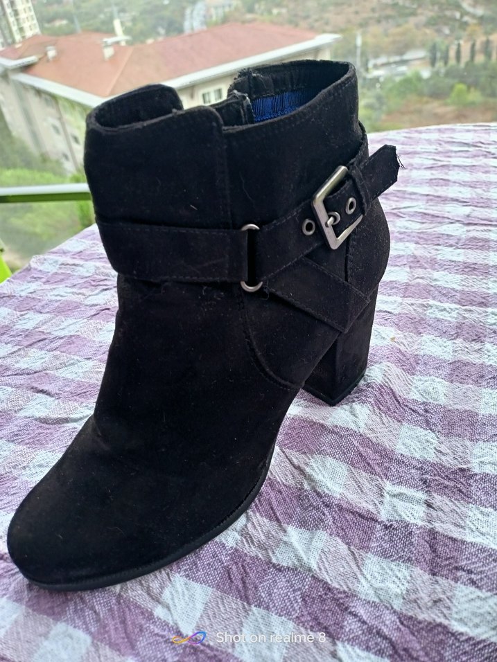 Bershka 37 numara nubuk siyah bayan şahane bot yeni - Görsel 5