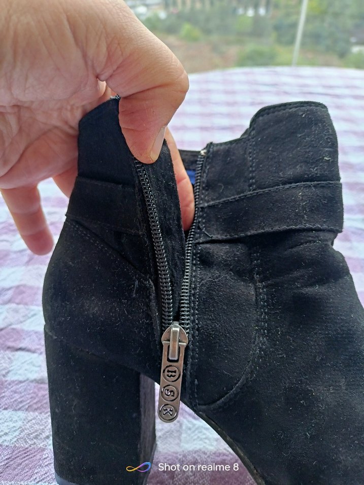 Bershka 37 numara nubuk siyah bayan şahane bot yeni - Görsel 3