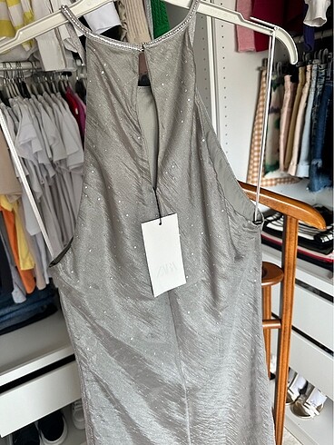 xs Beden gri Renk Zara halter yaka midi elbise
