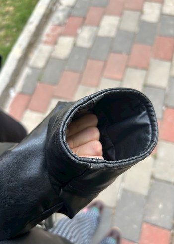 Zara Kadın Siyah Deri Biker Ceket
