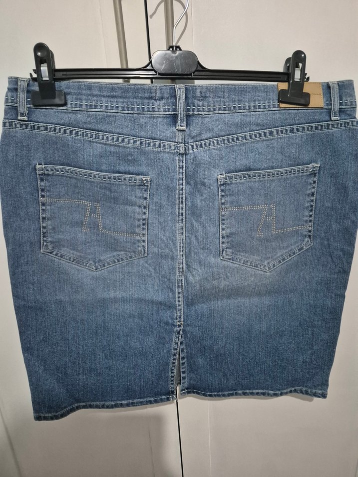 Gevşek Kesim Kot Midi Etek - Görsel 3