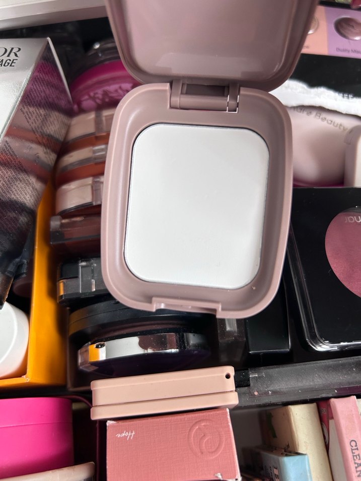 BBIA blurlayıcı efekt veren transparan pudra - Görsel 3