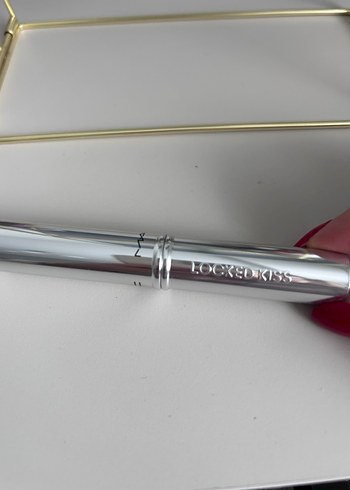 Mac locked kiss mull it over and över ruj - Görsel 3