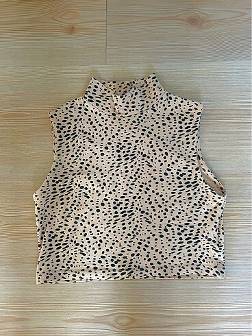 KADIN LEOPAR CROP BLUZ