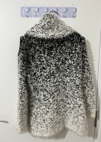 Gri Bağlama Desenli Kürklü Kadın Triko Kazak - Görsel 3