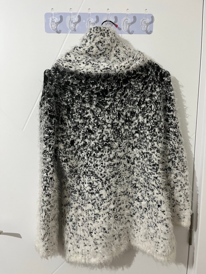 Gri Bağlama Desenli Kürklü Kadın Triko Kazak - Görsel 3